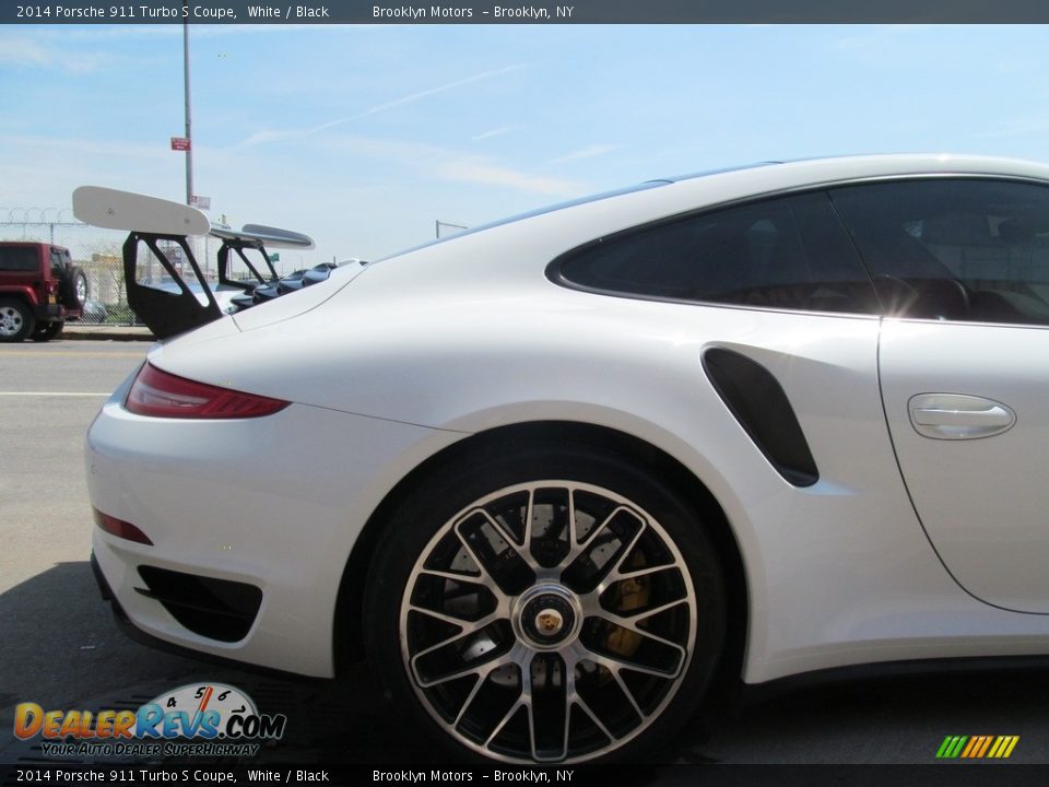 2014 Porsche 911 Turbo S Coupe White / Black Photo #15