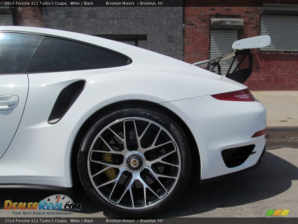 2014 Porsche 911 Turbo S Coupe White / Black Photo #16