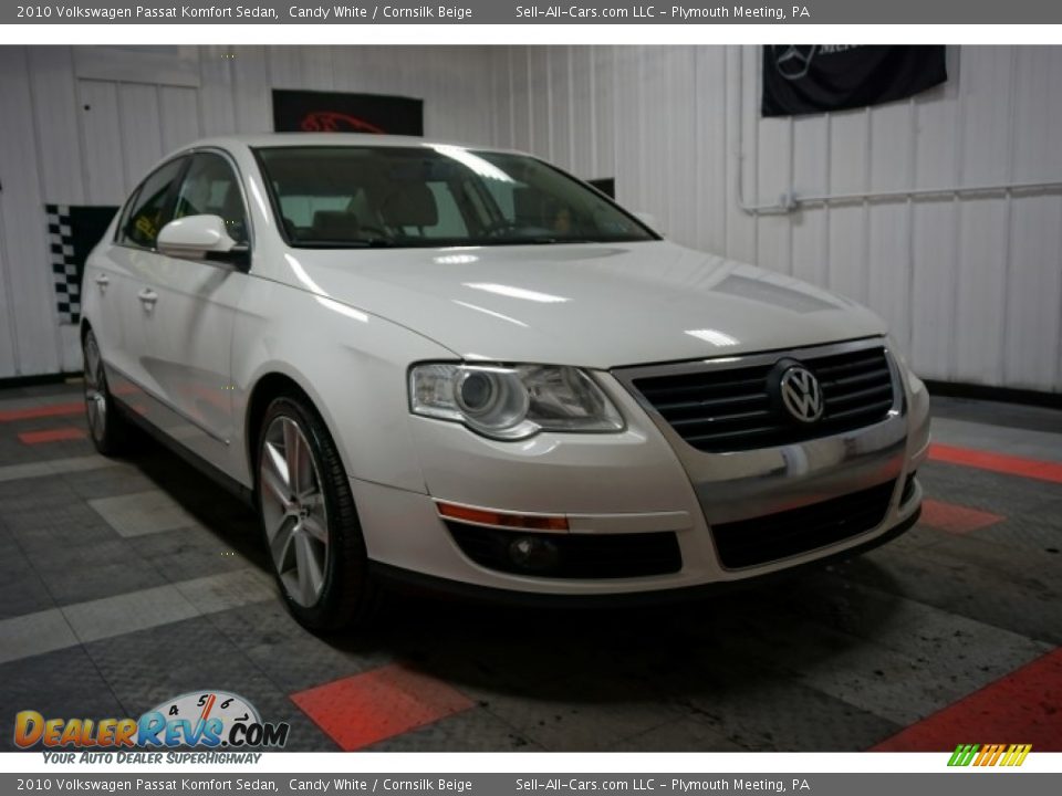 2010 Volkswagen Passat Komfort Sedan Candy White / Cornsilk Beige Photo #5