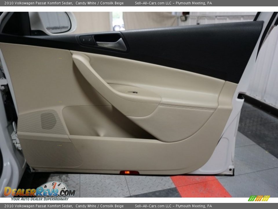 2010 Volkswagen Passat Komfort Sedan Candy White / Cornsilk Beige Photo #17