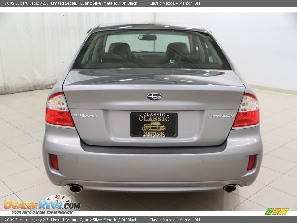 2009 Subaru Legacy 2.5i Limited Sedan Quartz Silver Metallic / Off Black Photo #16