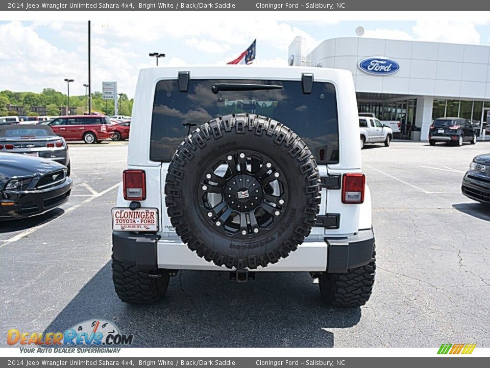 2014 Jeep Wrangler Unlimited Sahara 4x4 Bright White / Black/Dark Saddle Photo #4