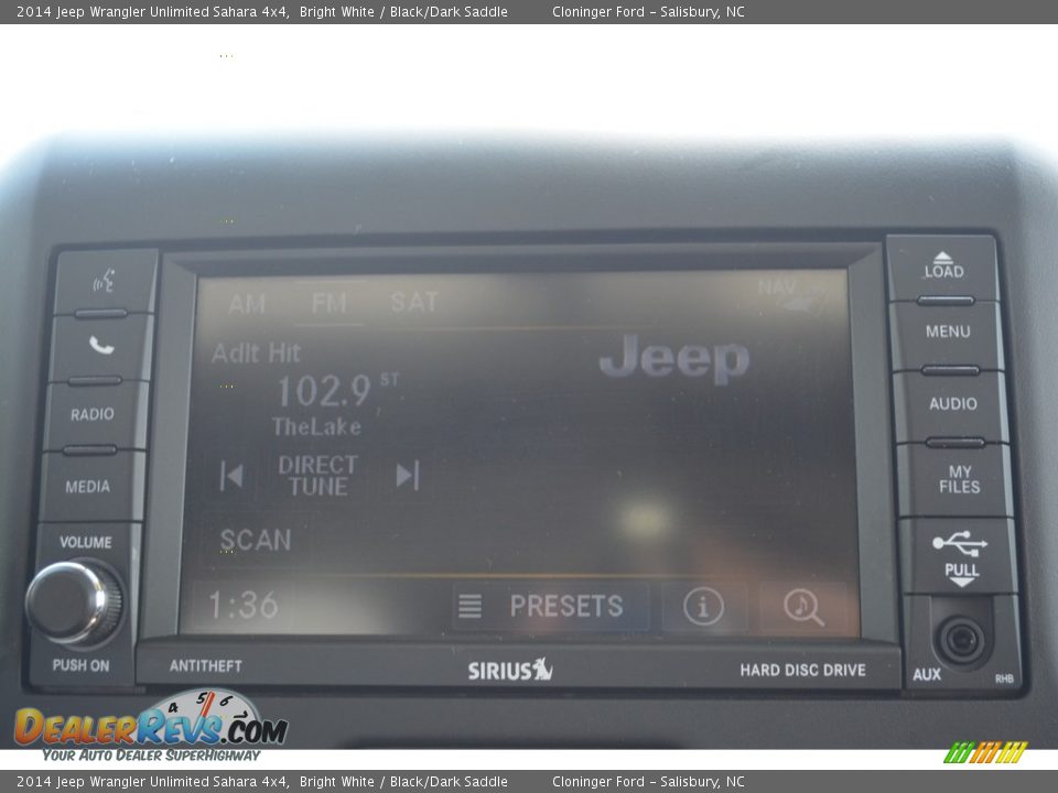 2014 Jeep Wrangler Unlimited Sahara 4x4 Bright White / Black/Dark Saddle Photo #17