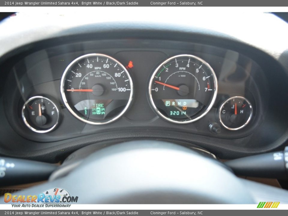 2014 Jeep Wrangler Unlimited Sahara 4x4 Bright White / Black/Dark Saddle Photo #22