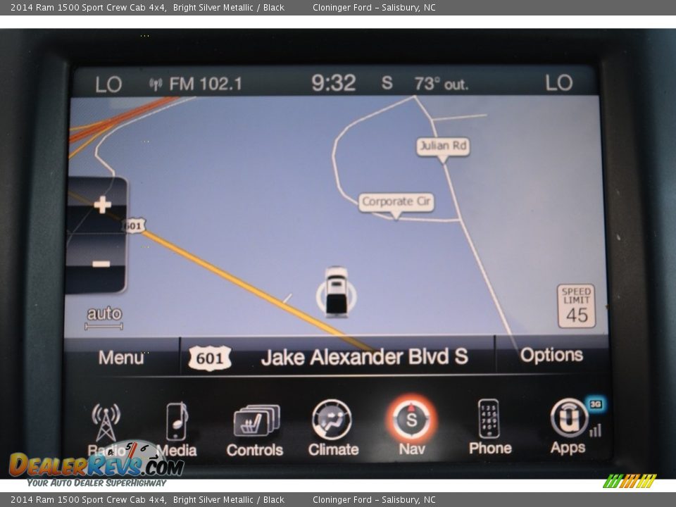 2014 Ram 1500 Sport Crew Cab 4x4 Bright Silver Metallic / Black Photo #21