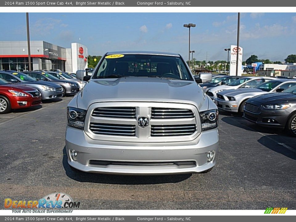 2014 Ram 1500 Sport Crew Cab 4x4 Bright Silver Metallic / Black Photo #32