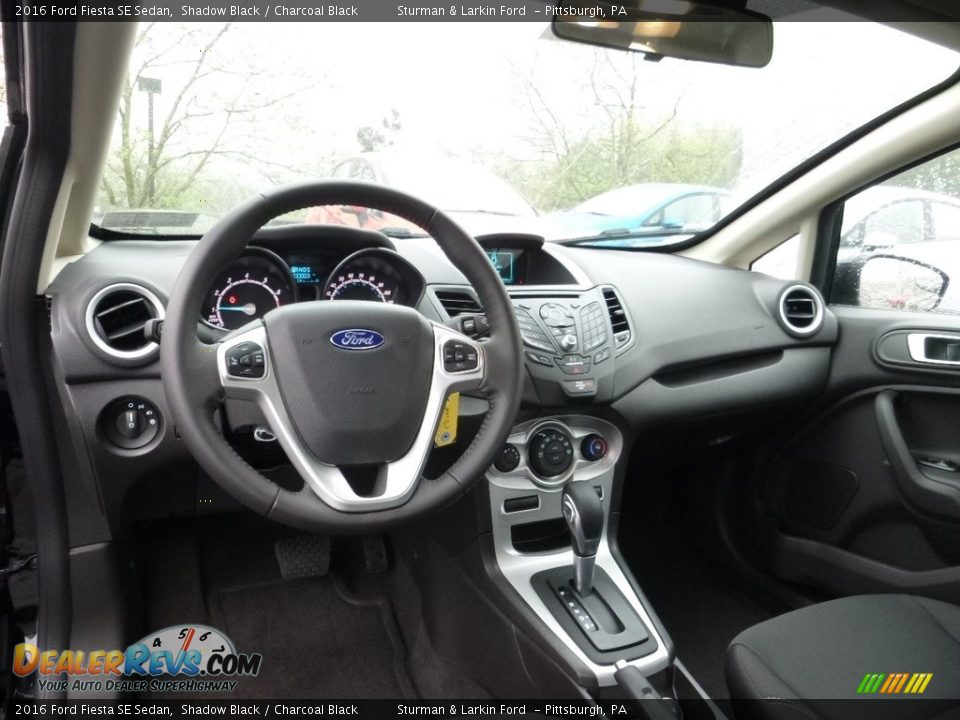 2016 Ford Fiesta SE Sedan Shadow Black / Charcoal Black Photo #9