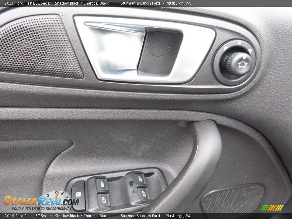 2016 Ford Fiesta SE Sedan Shadow Black / Charcoal Black Photo #10
