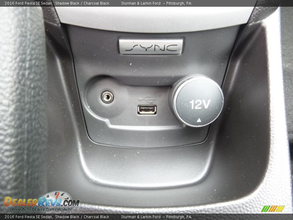 2016 Ford Fiesta SE Sedan Shadow Black / Charcoal Black Photo #14
