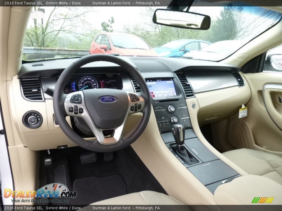 2016 Ford Taurus SEL Oxford White / Dune Photo #8
