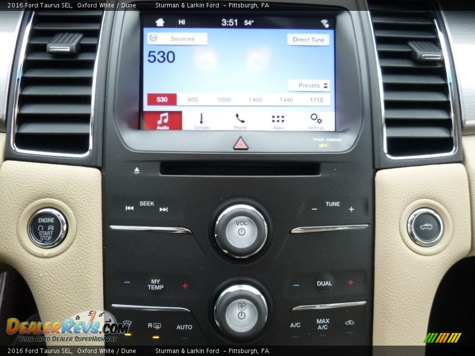 2016 Ford Taurus SEL Oxford White / Dune Photo #14