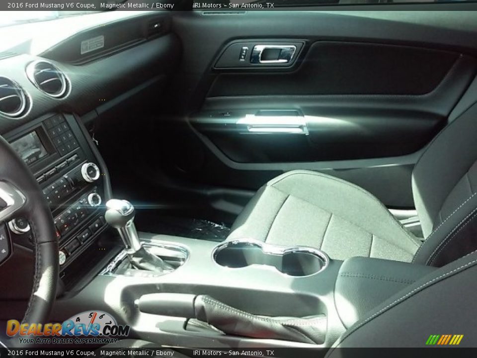 2016 Ford Mustang V6 Coupe Magnetic Metallic / Ebony Photo #17