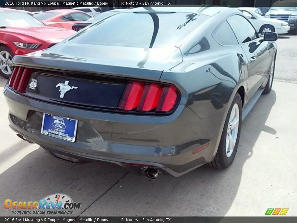 2016 Ford Mustang V6 Coupe Magnetic Metallic / Ebony Photo #28