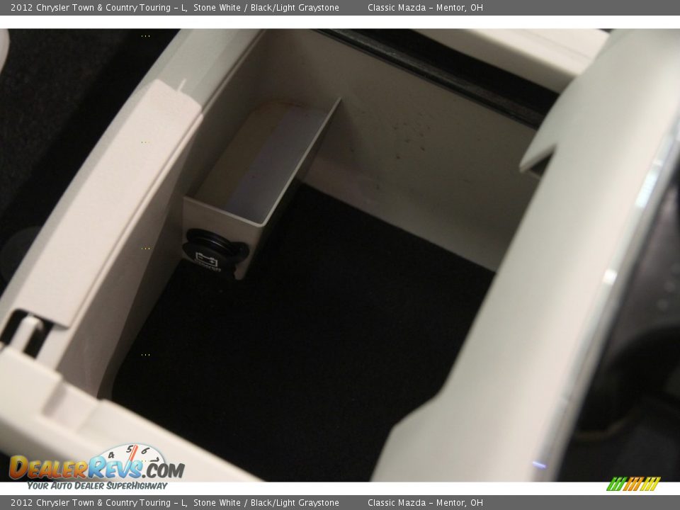 2012 Chrysler Town & Country Touring - L Stone White / Black/Light Graystone Photo #13