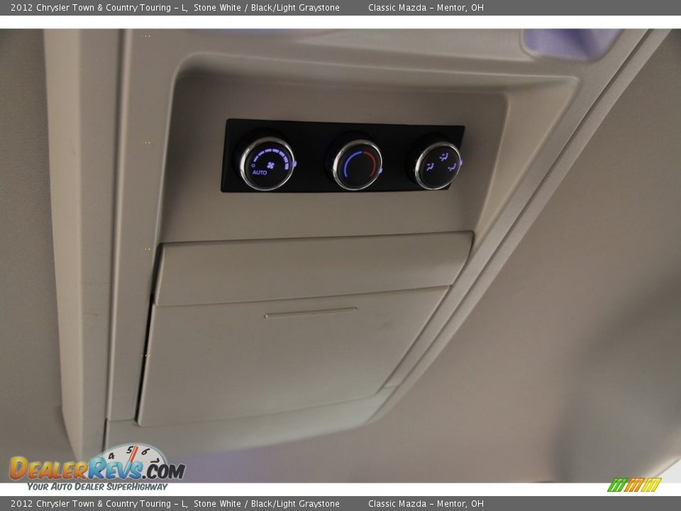 2012 Chrysler Town & Country Touring - L Stone White / Black/Light Graystone Photo #18