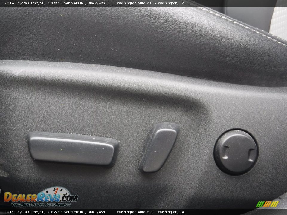 2014 Toyota Camry SE Classic Silver Metallic / Black/Ash Photo #13