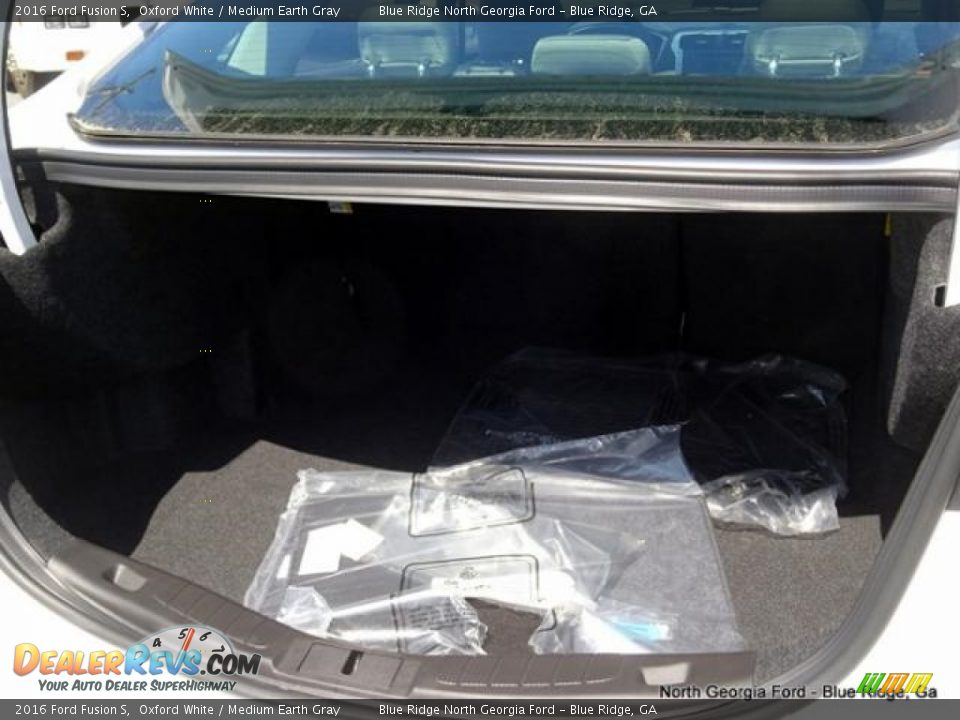 2016 Ford Fusion S Oxford White / Medium Earth Gray Photo #15
