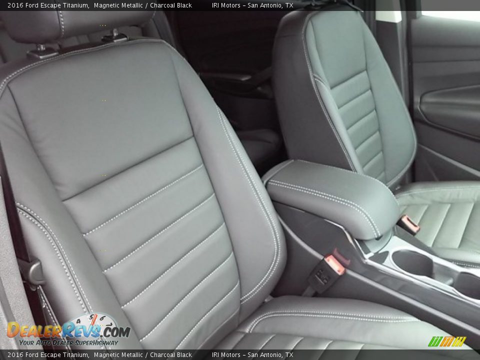 2016 Ford Escape Titanium Magnetic Metallic / Charcoal Black Photo #16