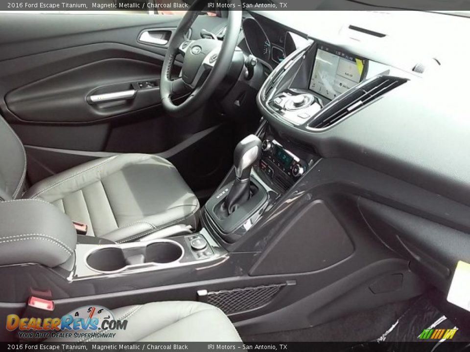 2016 Ford Escape Titanium Magnetic Metallic / Charcoal Black Photo #17
