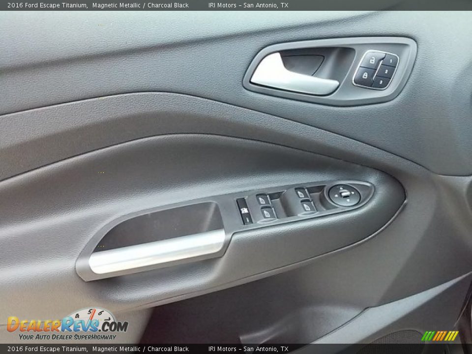 2016 Ford Escape Titanium Magnetic Metallic / Charcoal Black Photo #23