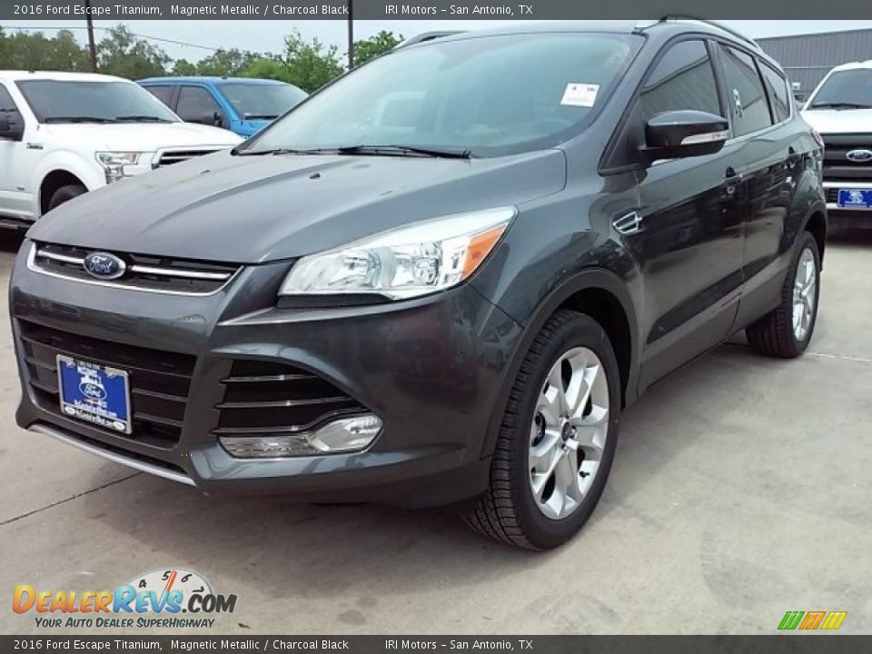 2016 Ford Escape Titanium Magnetic Metallic / Charcoal Black Photo #31