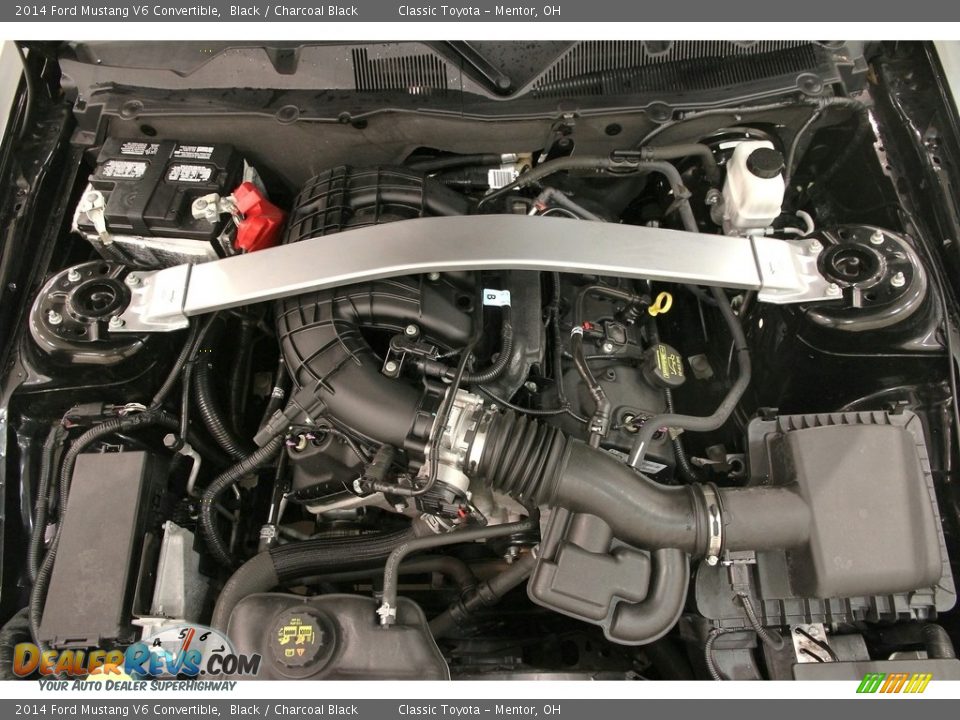 2014 Ford Mustang V6 Convertible Black / Charcoal Black Photo #17