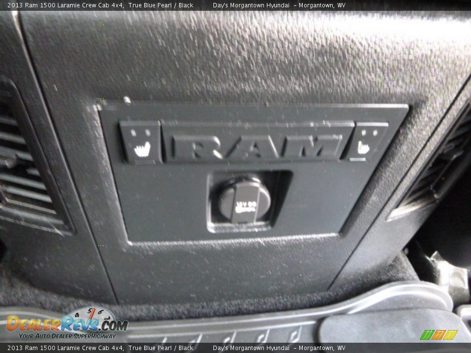 2013 Ram 1500 Laramie Crew Cab 4x4 True Blue Pearl / Black Photo #18