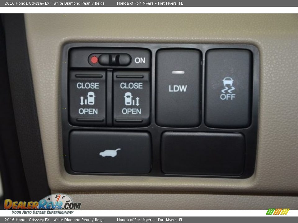 2016 Honda Odyssey EX White Diamond Pearl / Beige Photo #27