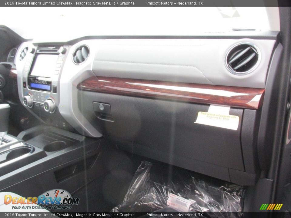 2016 Toyota Tundra Limited CrewMax Magnetic Gray Metallic / Graphite Photo #16