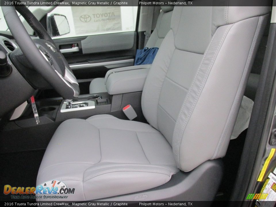 Front Seat of 2016 Toyota Tundra Limited CrewMax Photo #21