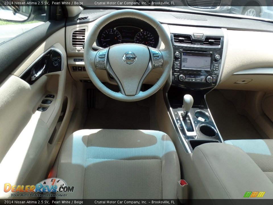 2014 Nissan Altima 2.5 SV Pearl White / Beige Photo #6