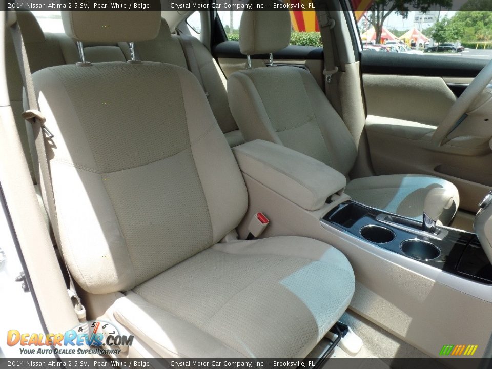 2014 Nissan Altima 2.5 SV Pearl White / Beige Photo #12