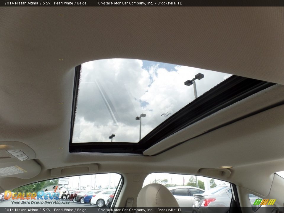 2014 Nissan Altima 2.5 SV Pearl White / Beige Photo #21