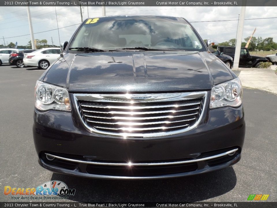 2013 Chrysler Town & Country Touring - L True Blue Pearl / Black/Light Graystone Photo #16