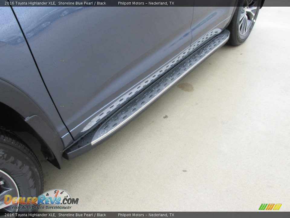 2016 Toyota Highlander XLE Shoreline Blue Pearl / Black Photo #12