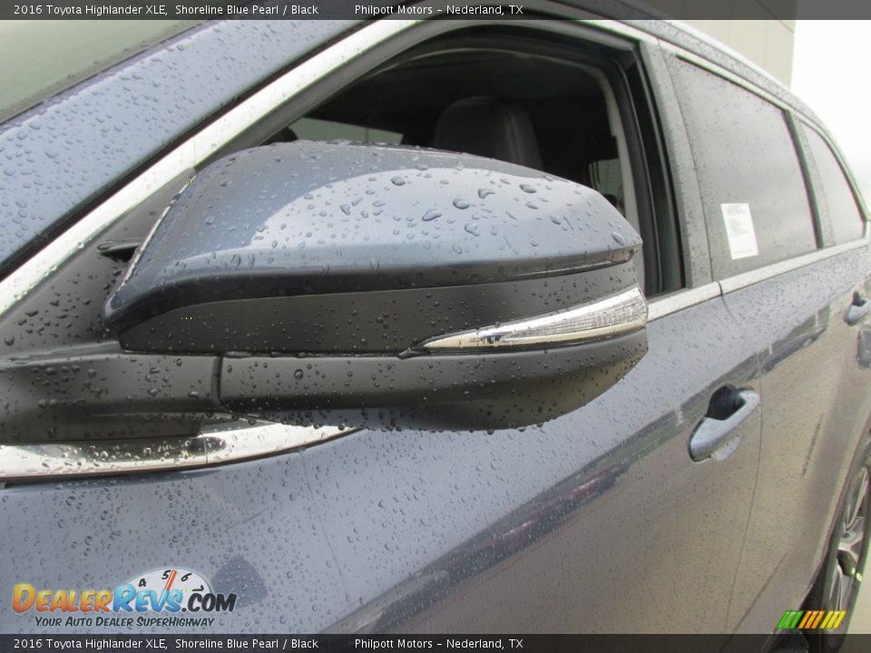 2016 Toyota Highlander XLE Shoreline Blue Pearl / Black Photo #13