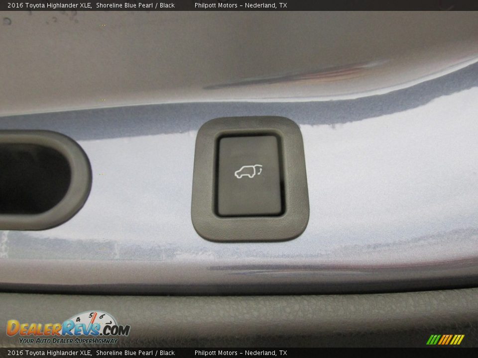 2016 Toyota Highlander XLE Shoreline Blue Pearl / Black Photo #18