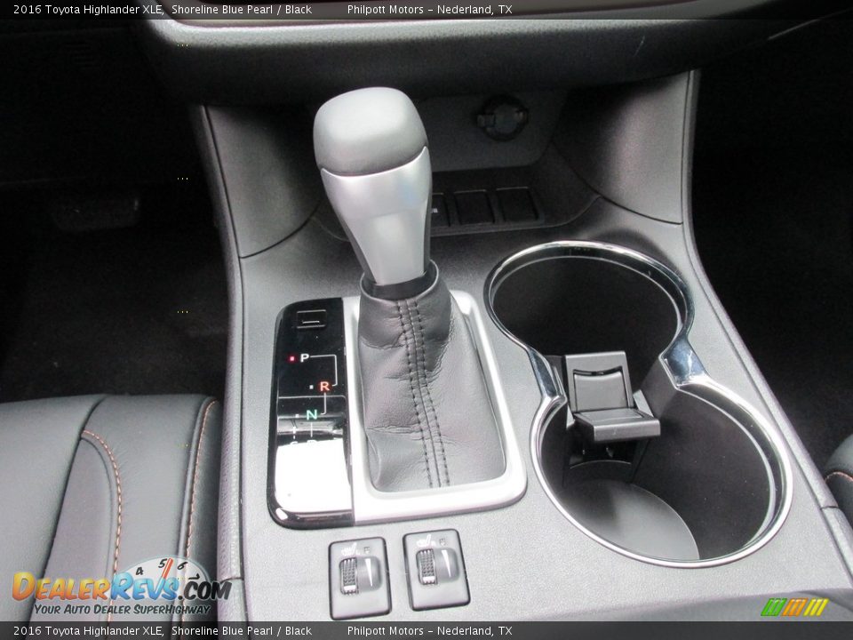 2016 Toyota Highlander XLE Shoreline Blue Pearl / Black Photo #30