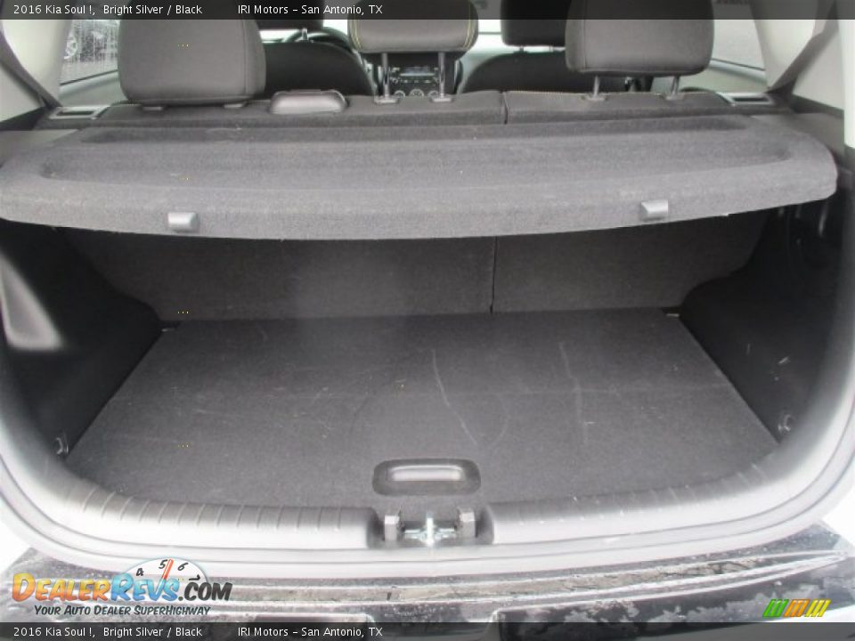 2016 Kia Soul ! Bright Silver / Black Photo #10