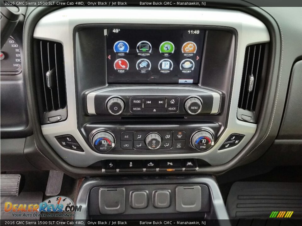 Controls of 2016 GMC Sierra 1500 SLT Crew Cab 4WD Photo #9