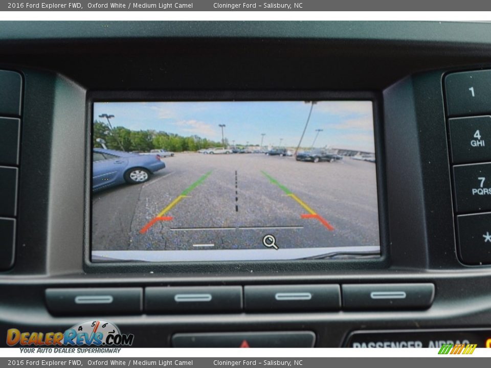 2016 Ford Explorer FWD Oxford White / Medium Light Camel Photo #12