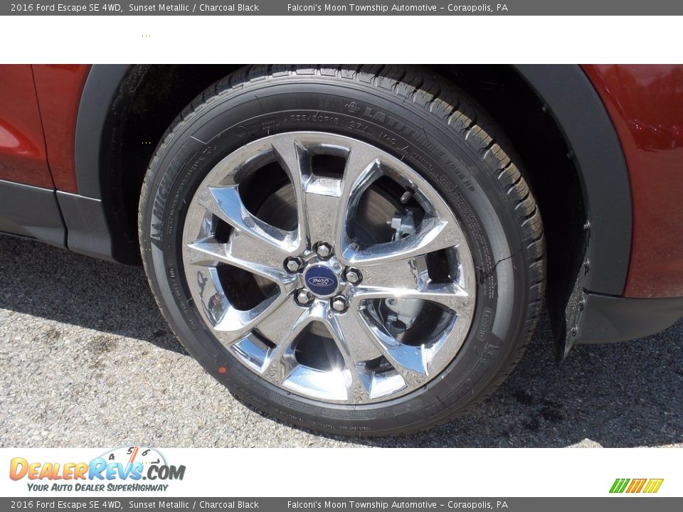 2016 Ford Escape SE 4WD Sunset Metallic / Charcoal Black Photo #4