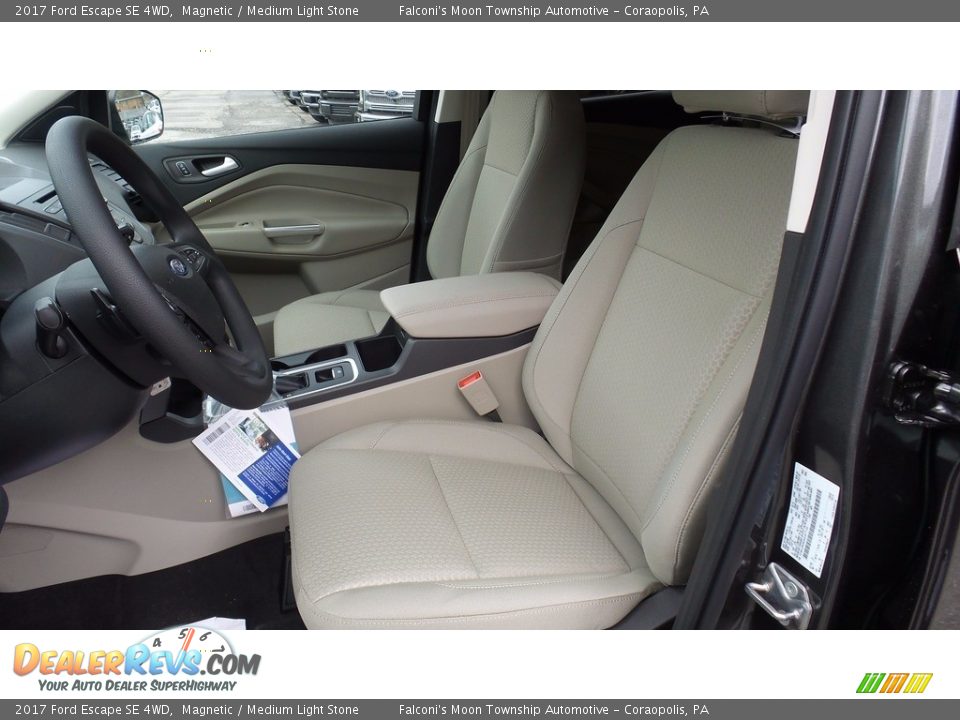 2017 Ford Escape SE 4WD Magnetic / Medium Light Stone Photo #9