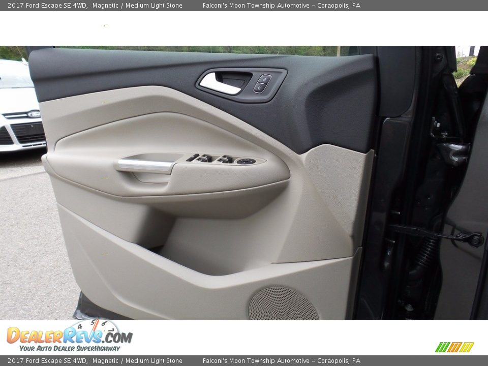 2017 Ford Escape SE 4WD Magnetic / Medium Light Stone Photo #10