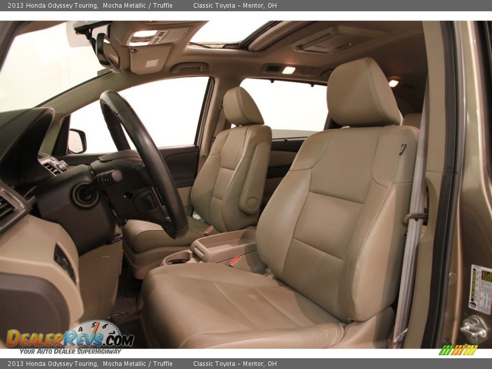 2013 Honda Odyssey Touring Mocha Metallic / Truffle Photo #7