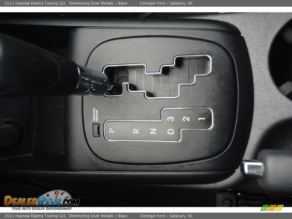 2011 Hyundai Elantra Touring GLS Shimmering Silver Metallic / Black Photo #17