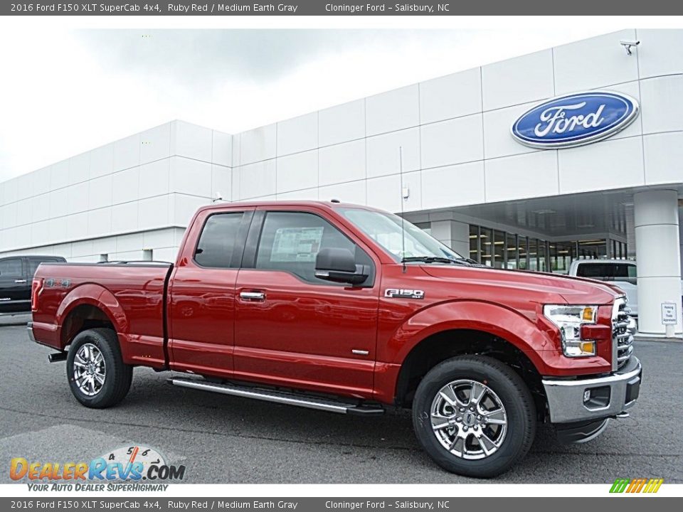 Front 3/4 View of 2016 Ford F150 XLT SuperCab 4x4 Photo #1