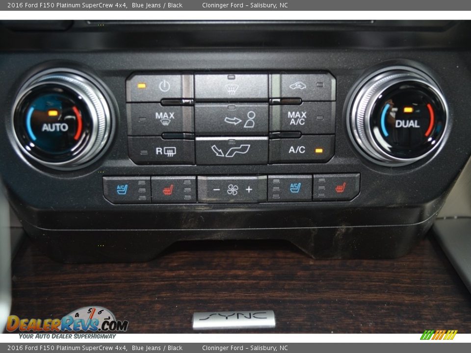 2016 Ford F150 Platinum SuperCrew 4x4 Blue Jeans / Black Photo #19