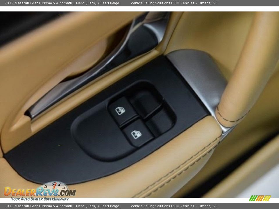 Controls of 2012 Maserati GranTurismo S Automatic Photo #16