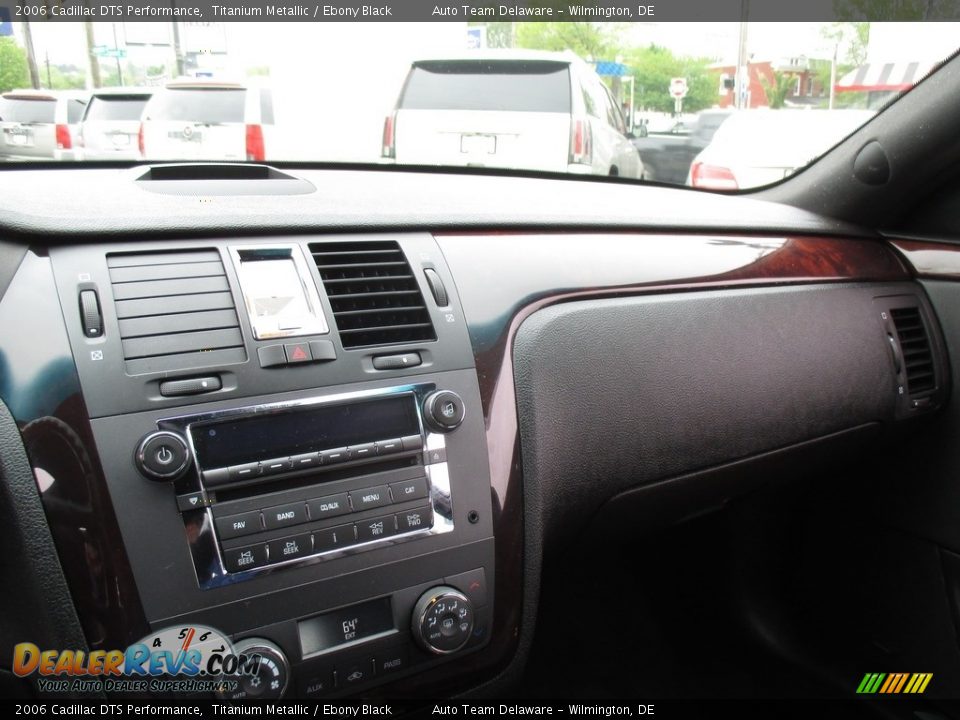 2006 Cadillac DTS Performance Titanium Metallic / Ebony Black Photo #12